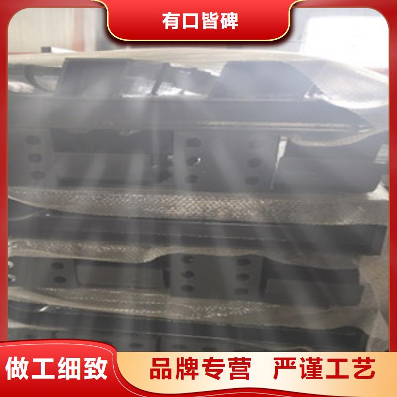 护栏4桥梁护栏用心做好每一件产品