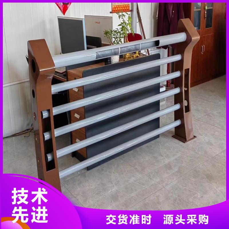 广东省佛山容桂街道桥梁照明防撞护栏防腐性能良好