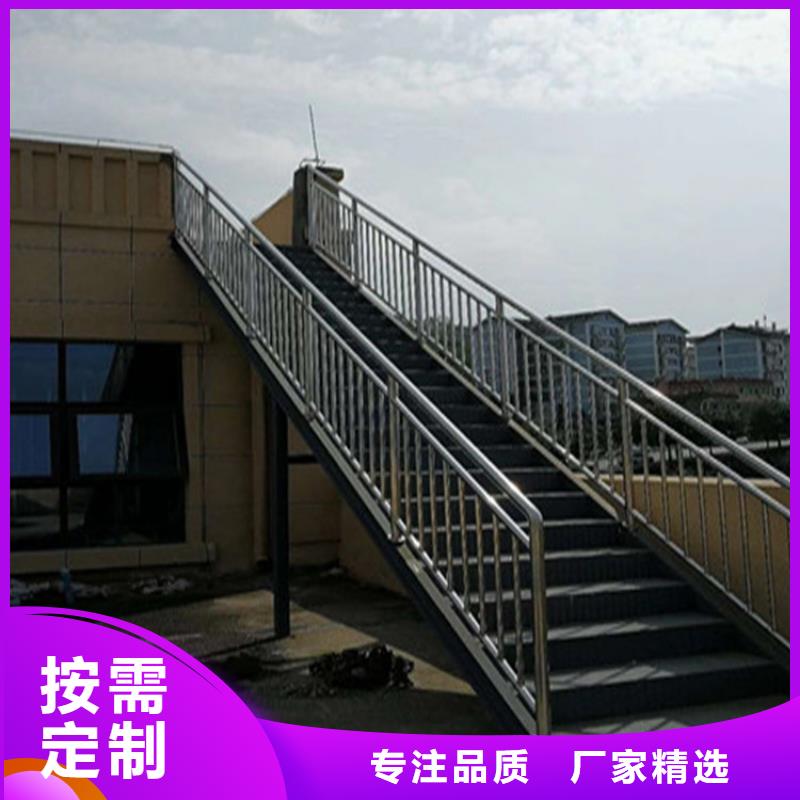 热镀锌桥梁护栏不锈钢复合管厂家多种场景适用