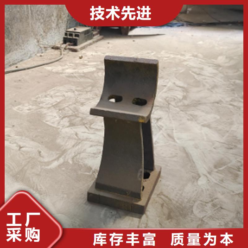 不锈钢复合管护栏防撞护栏立柱厂家专业的生产厂家