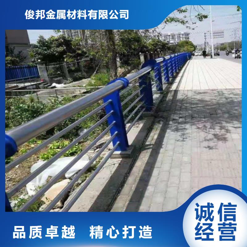 护栏市政道路防护栏厂家直销安全放心