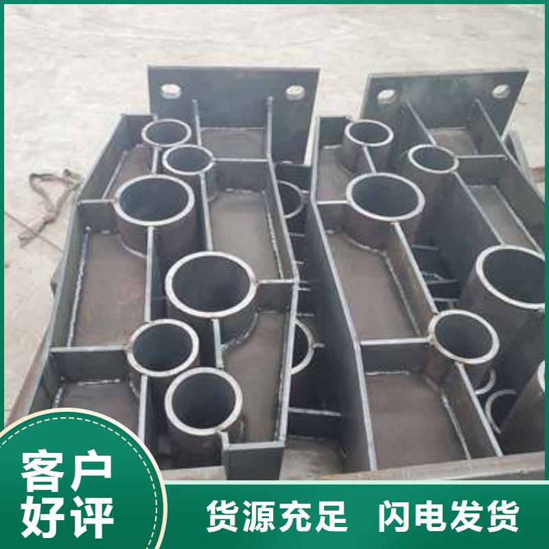 防撞护栏镀锌管护栏批发货源