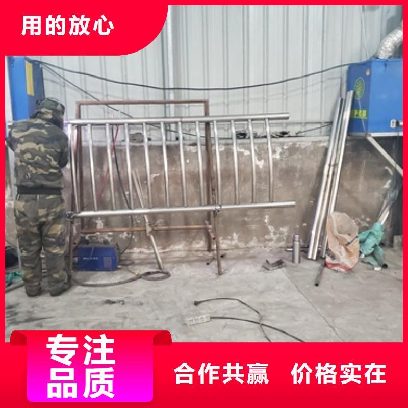 防撞护栏 桥梁防撞护栏工艺层层把关