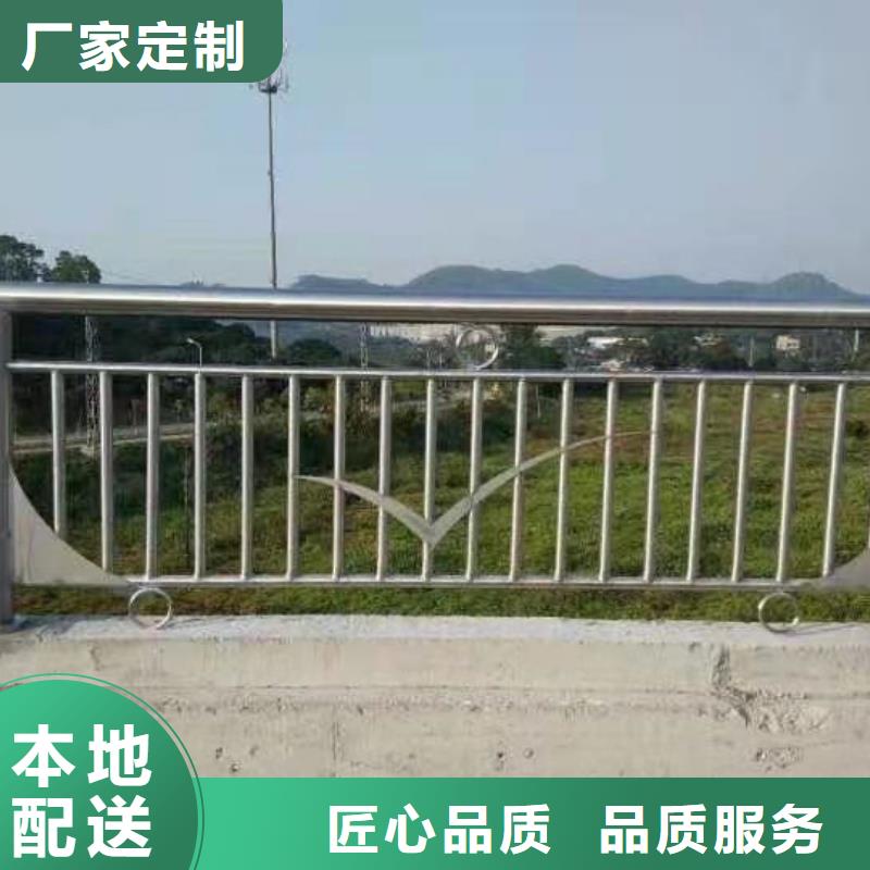 道路护栏-防撞护栏生产厂家产品实拍