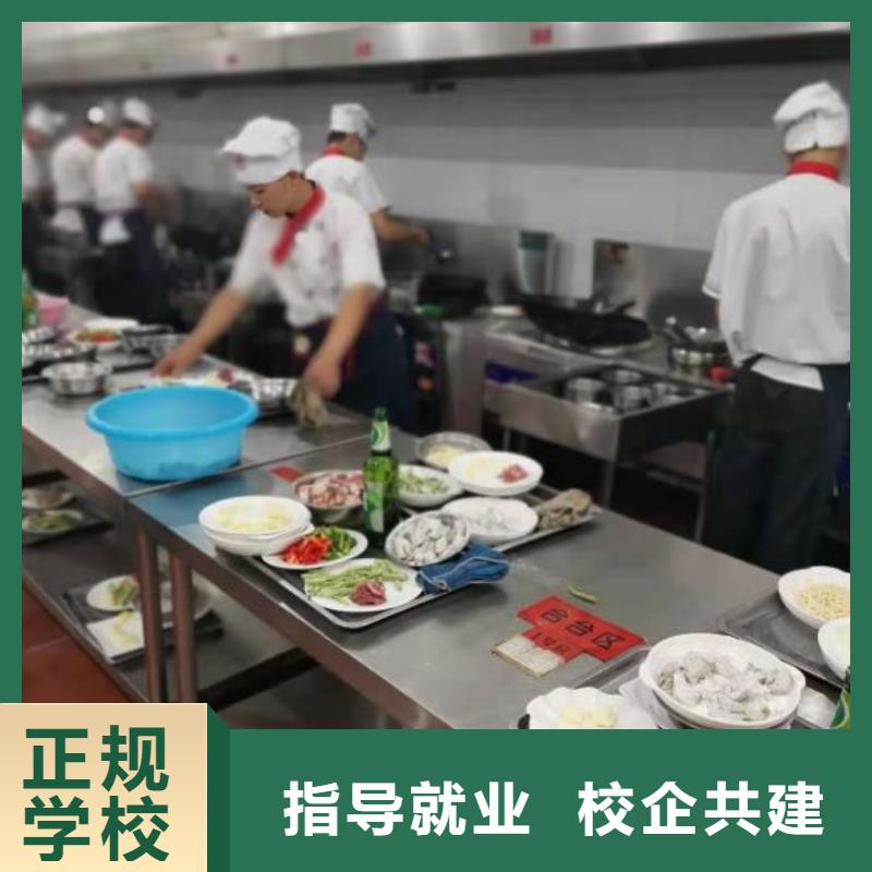 烹饪培训学校虎振挖掘机学校老师专业