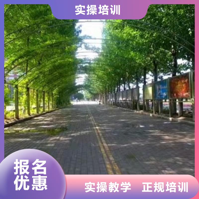 挖掘机技校虎振挖掘机就业前景好